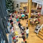 Lire la suite à propos de l’article Les élèves de MS fêtent Noël à l&rsquo;EHPAD « La Chaumière »