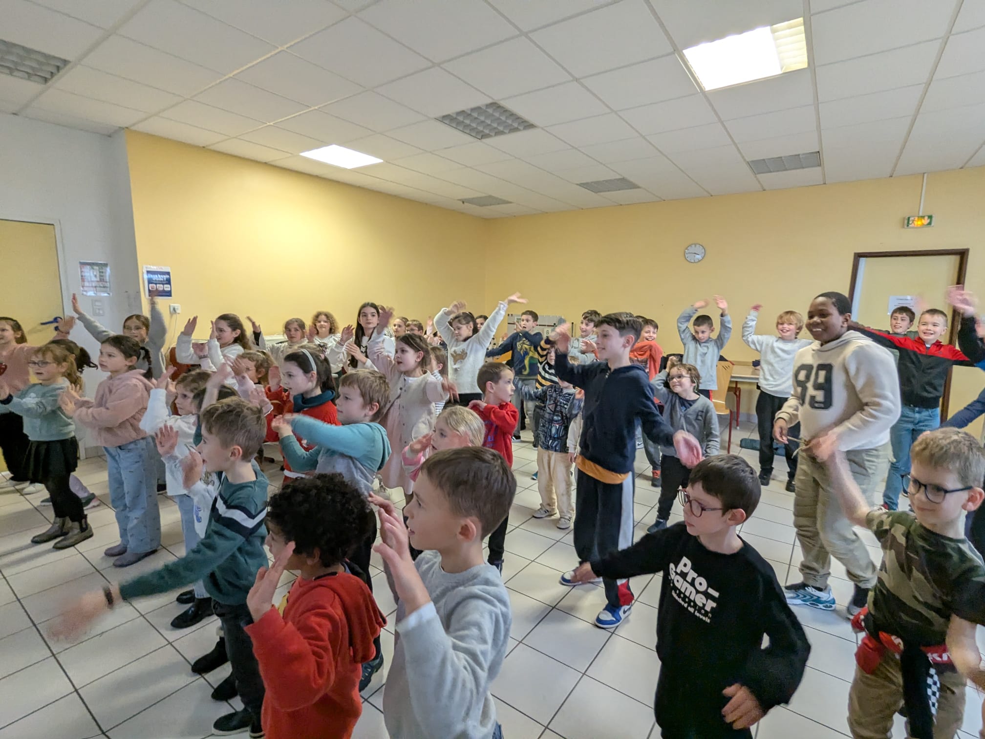 RASSEMBLEMENT AVEC NOTRE CLASSE BINÔME: LES CM1!