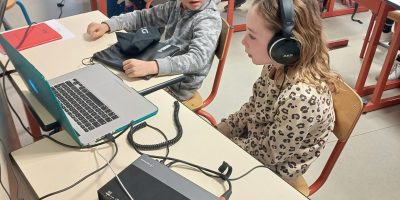 Maintenant c’est moi qui lis.