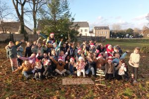 ECOLE DEHORS  sur NOËL       LE 19 DECEMBRE 2025