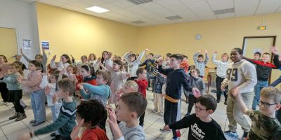 RASSEMBLEMENT AVEC NOTRE CLASSE BINÔME: LES CM1!